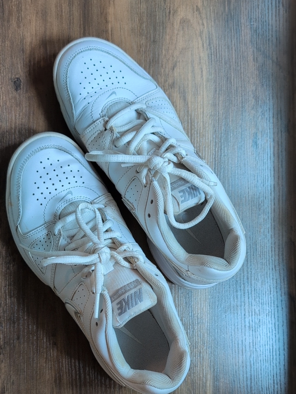 Nike Tennis Shoe